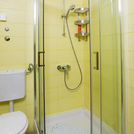 Appartamento Vero-2 By Interhome